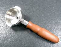 La Marzocco portafilter - walnut (light)