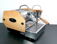 Abdeckung f&amp;#252;r Br&amp;#252;hgruppe aus Eiche zu La Marzocco GS3